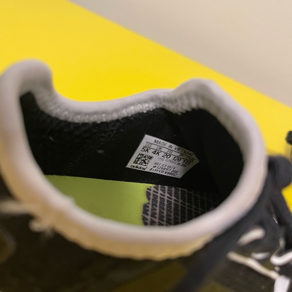 Adidas baby sneakers - Picture 4 of 5